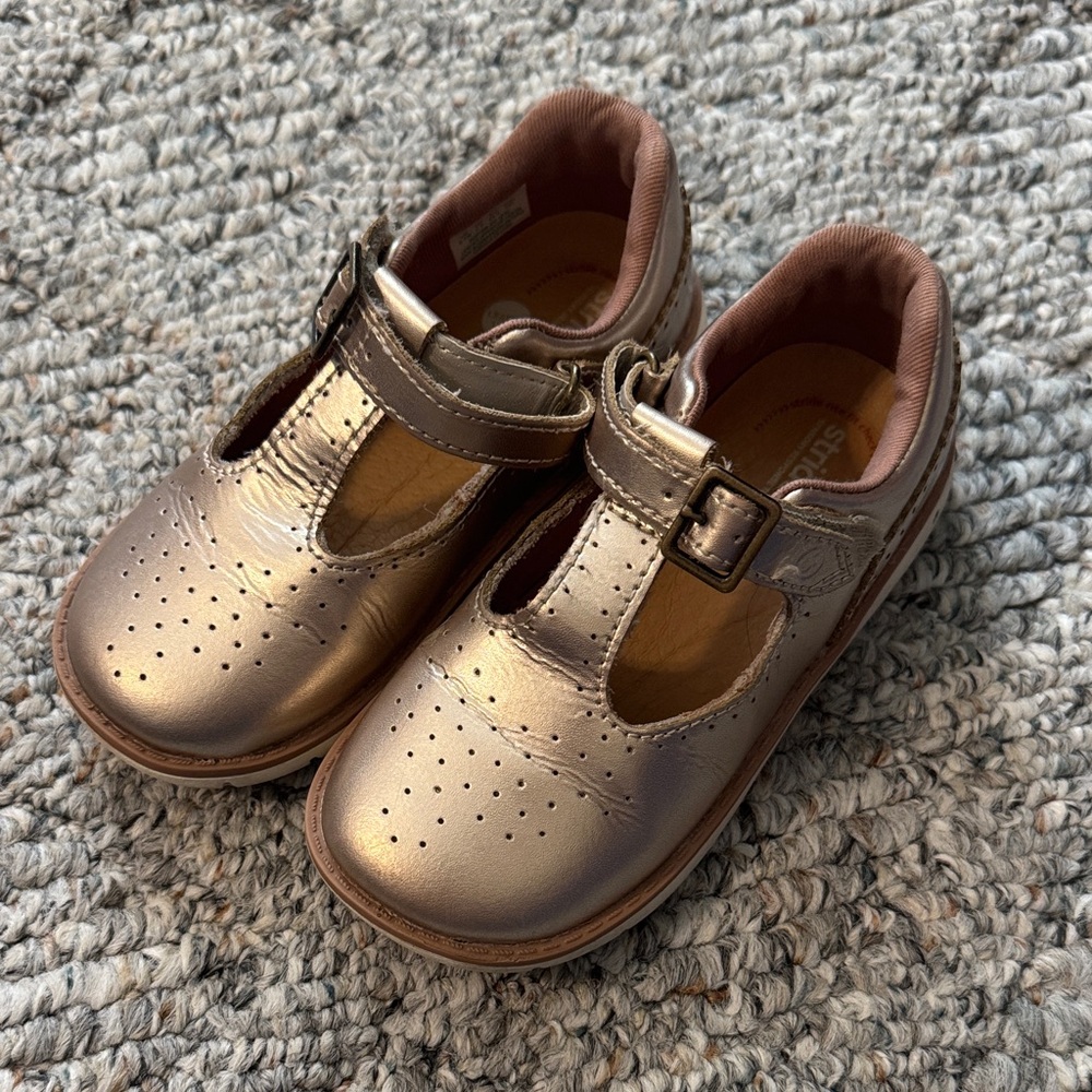 Stride Rite Metallic Gold Kids Dress Shoes